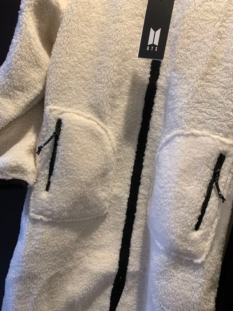 BTS オフィシャル　リバーシブルロングコート