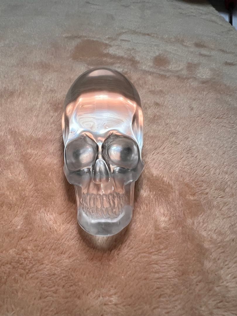 天然水晶の手彫り宇宙人の頭蓋骨 水晶ドクロ、天然水晶髑髏