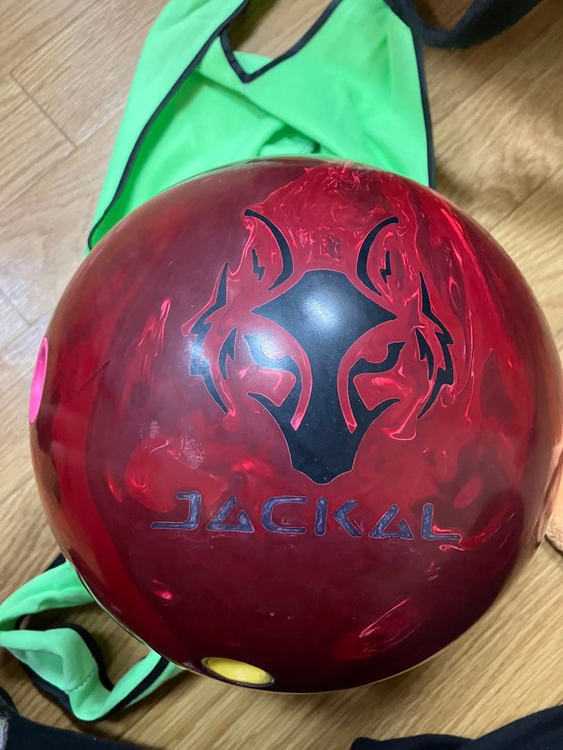 Jackal 赤ボウリングボールとスペアボール シューズ、カバン全てセット