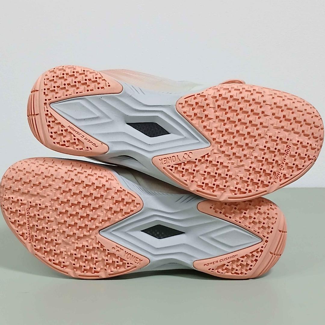 【美品】YONEX パワークッション エアラスZウィメン バドミントン 23cm