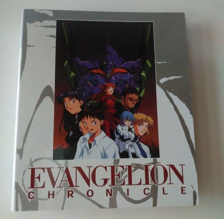 新訂版エヴァンゲリオンクロニクル50冊　バインダー　まとめ売り　説明必読