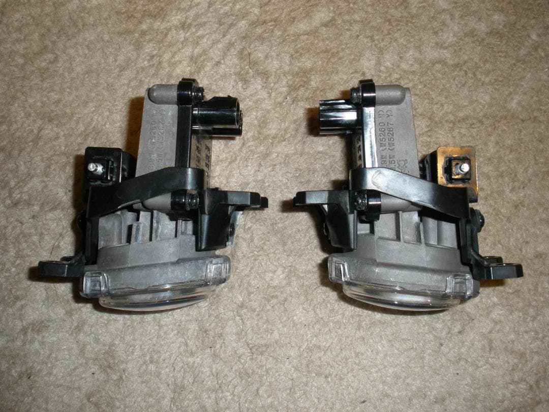 期間限定価格　トヨタ　純正オプション　バイカラー　フォグランプ　フォグライト