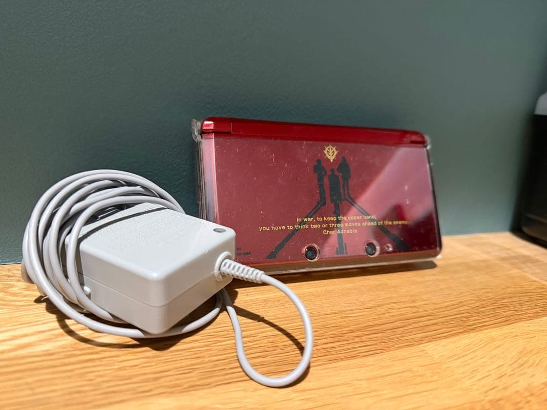 ニンテンドー3DS シャア専用モデル＋ソフト3本セット