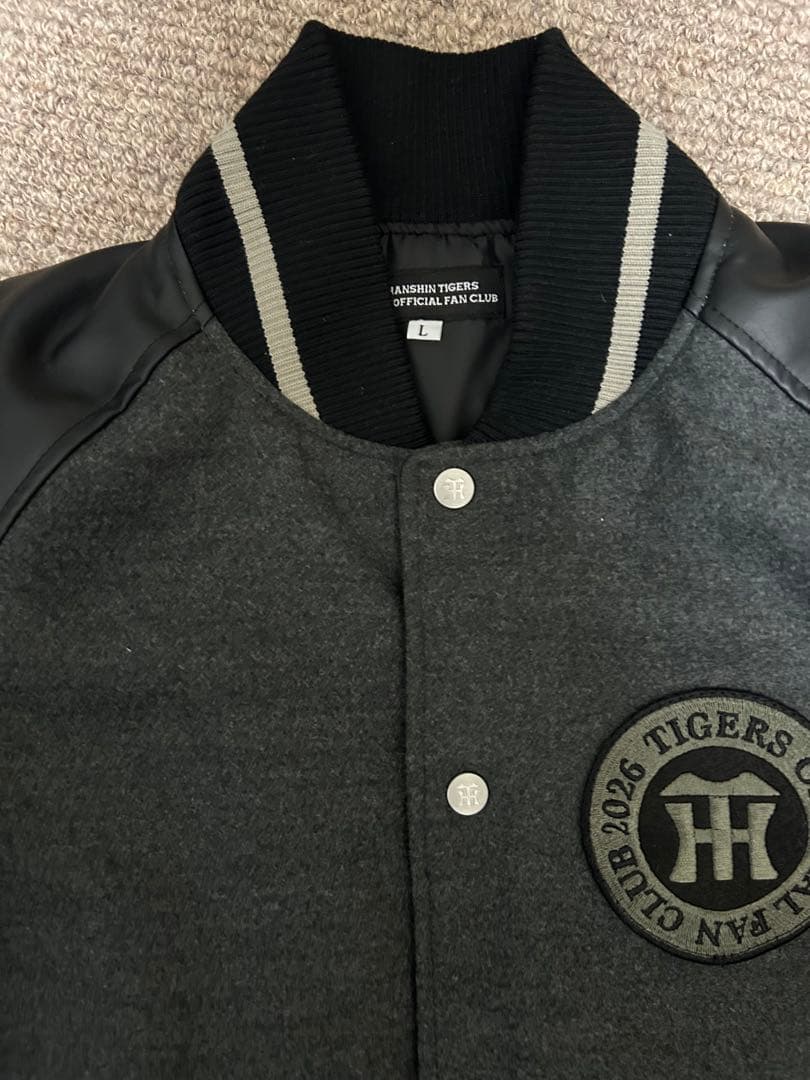 【Lサイズ】阪神タイガースダイアモンドプラス スタジアムジャンパー DVD付き