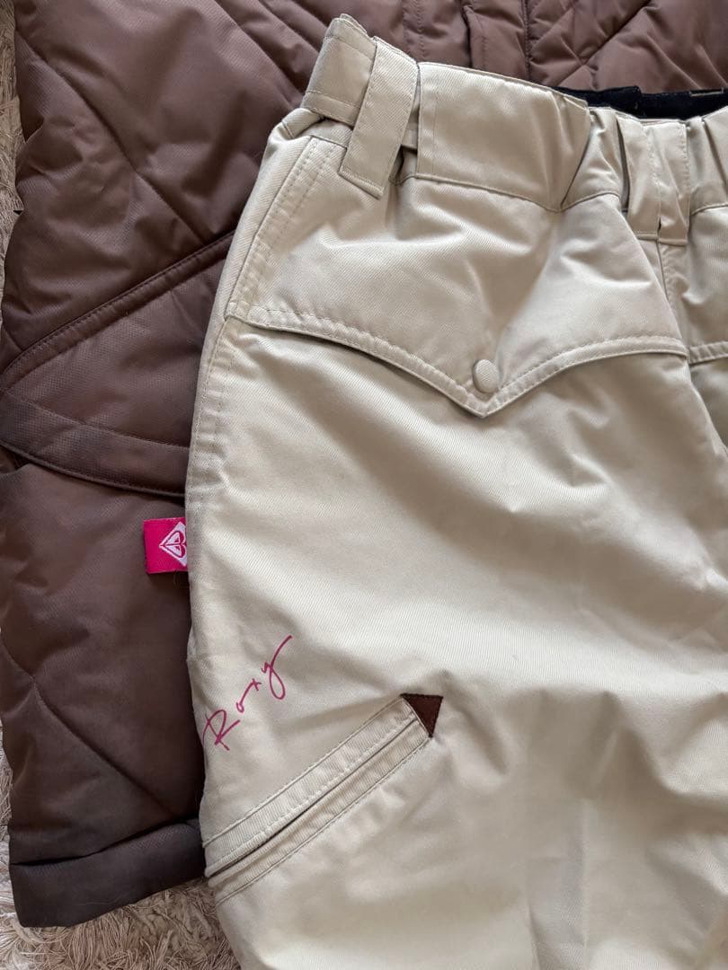 ロキシー♡スキースノボウェア上下セット・ベルト帽子付き一式・モカ・ハートロキシー