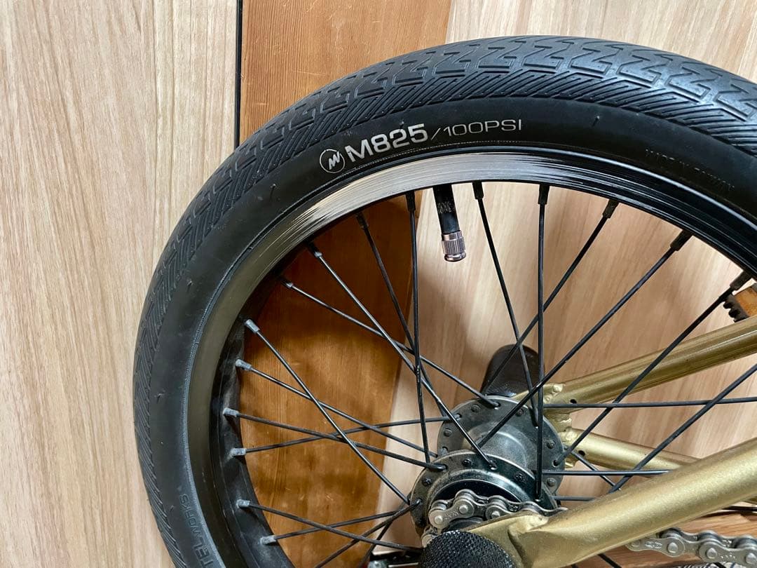 【室内保管】モーテルワークス DELIGHT:E 16インチBMX