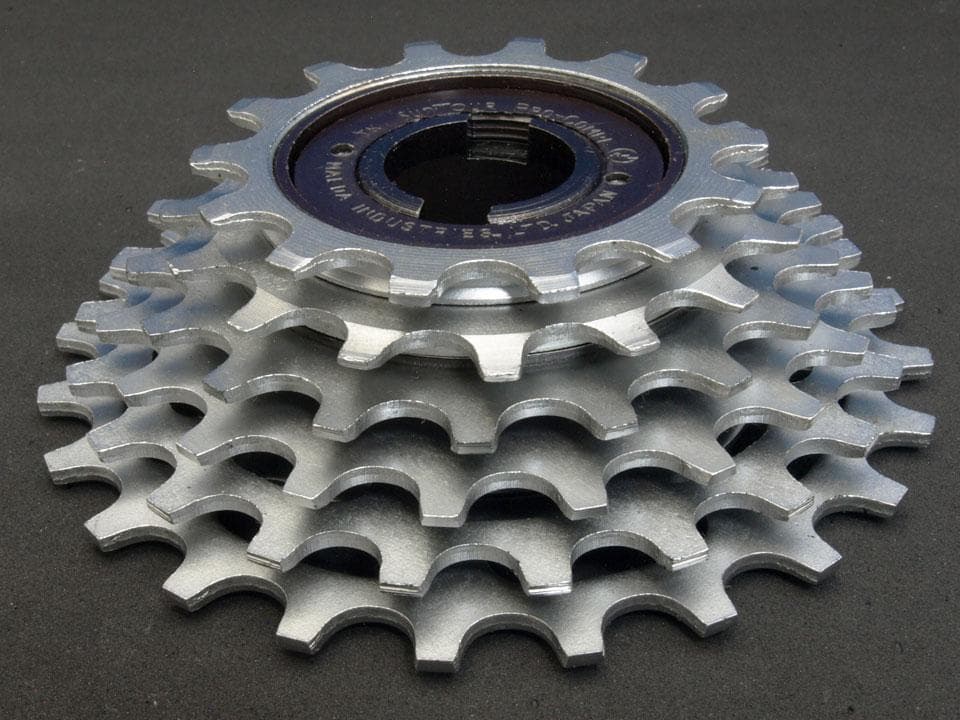 モールモグ様リクエスト：Suntour Pro-Compe ボスフリー6段 新品