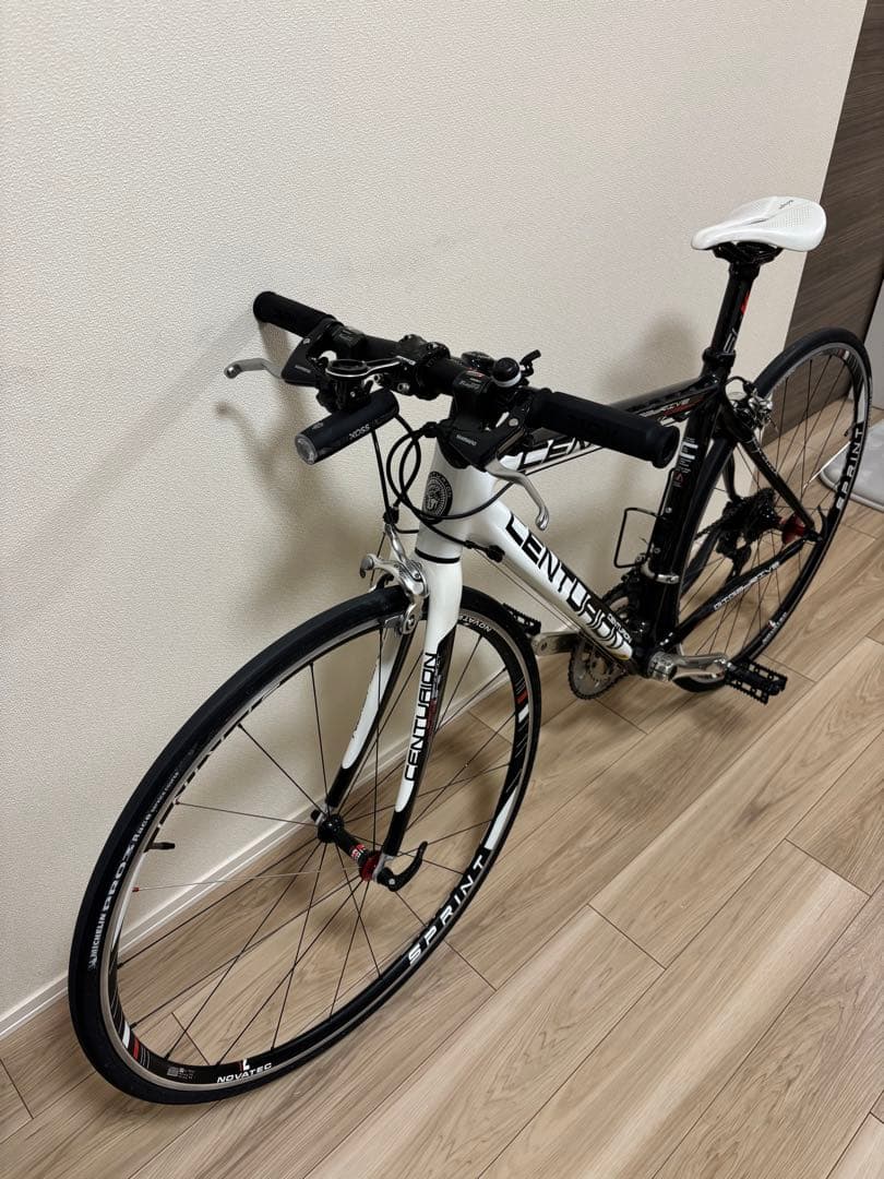 軽量　フルカーボン　フラットバーロードバイク