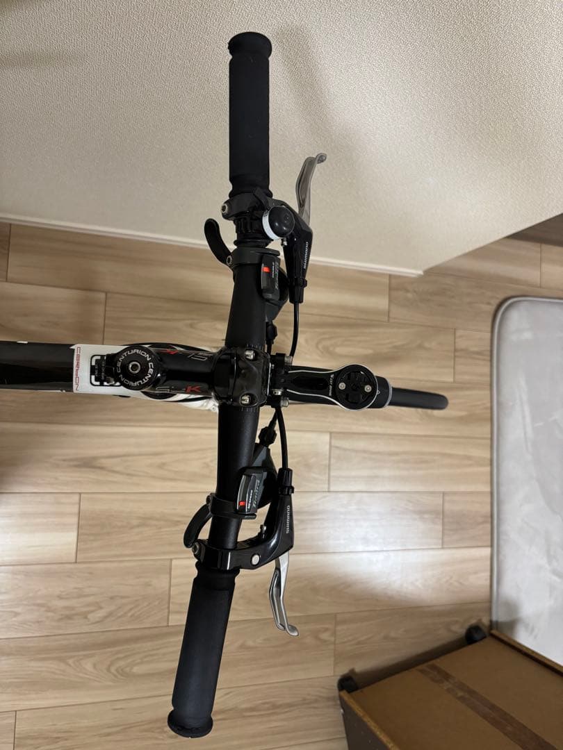 軽量　フルカーボン　フラットバーロードバイク