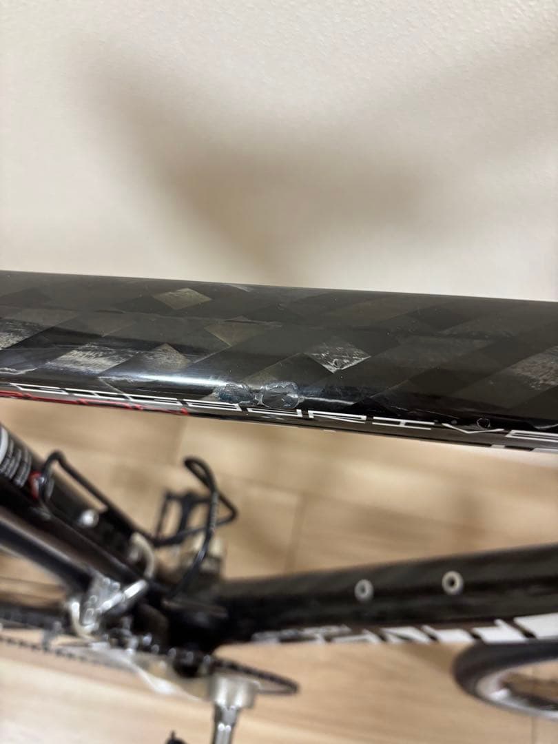 軽量　フルカーボン　フラットバーロードバイク