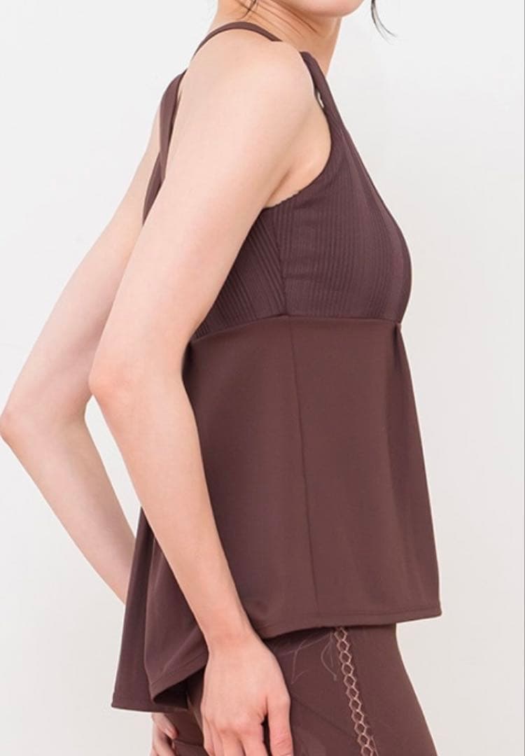 【新品未使用】【SUKALA】バックフレアタンクトップ　Sサイズ