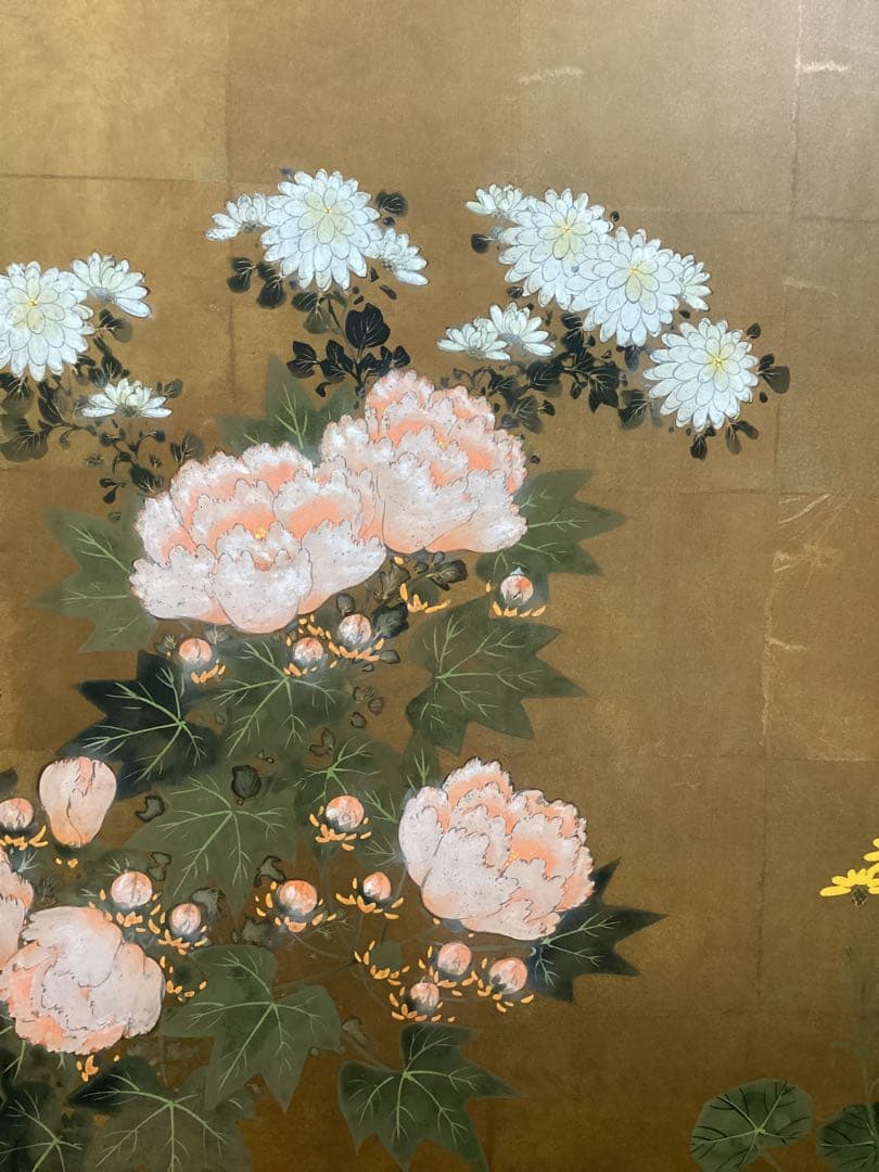 四つ折り屏風　日本画　金箔彩色　『菊にツワブキ』