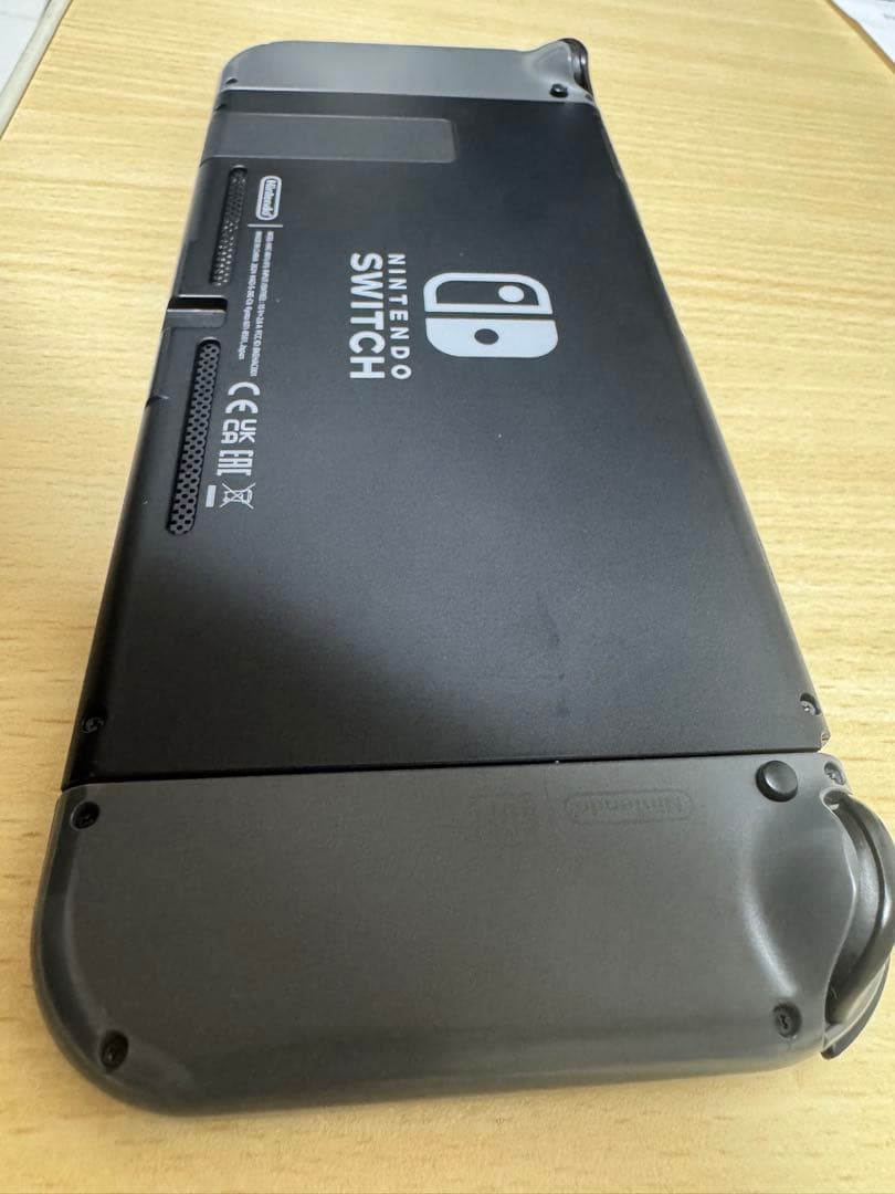 美品Nintendo Switch 本体HAC-001グレー　ネオンレッドR付き