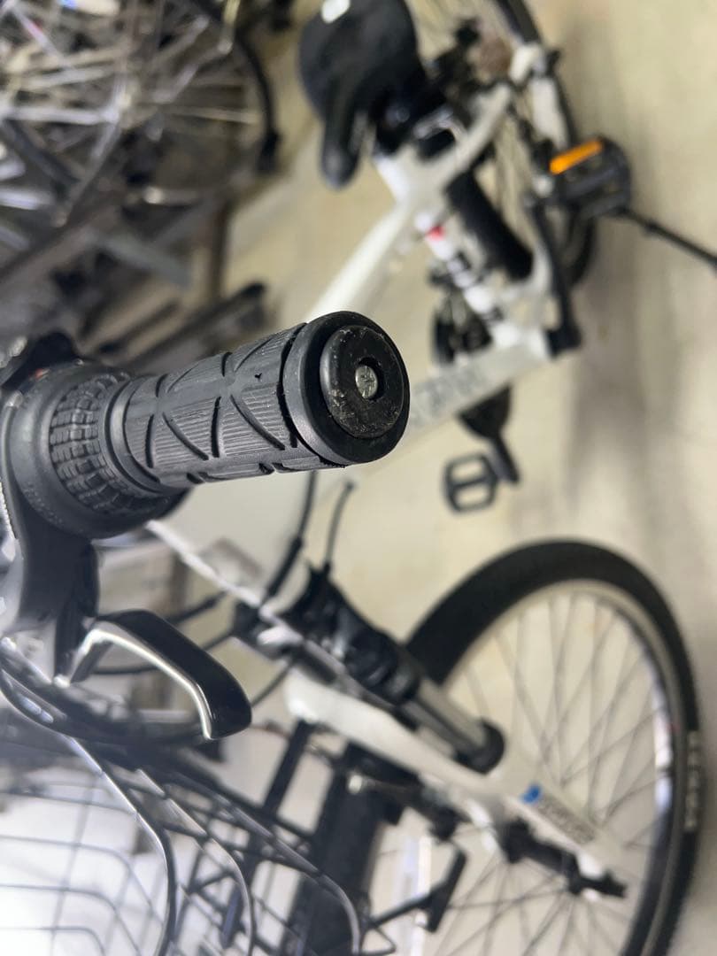 Louis Garneau J24 キッズ自転車 ホワイト