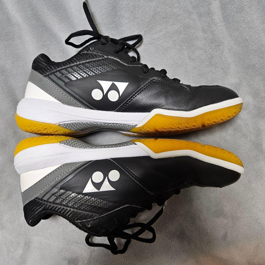 ヨネックス YONEX バドミントンシューズ　パワークッション 24.5