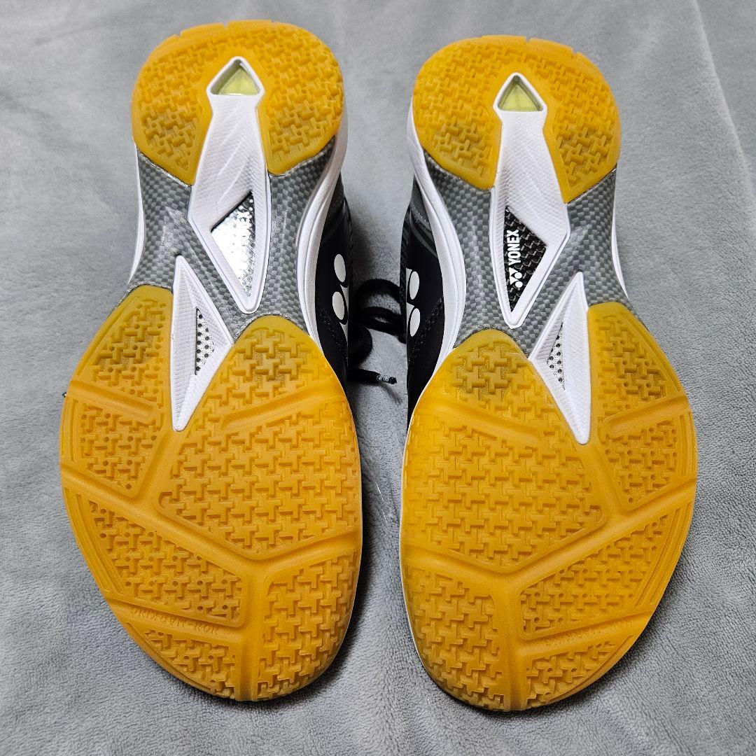 ヨネックス YONEX バドミントンシューズ　パワークッション 24.5