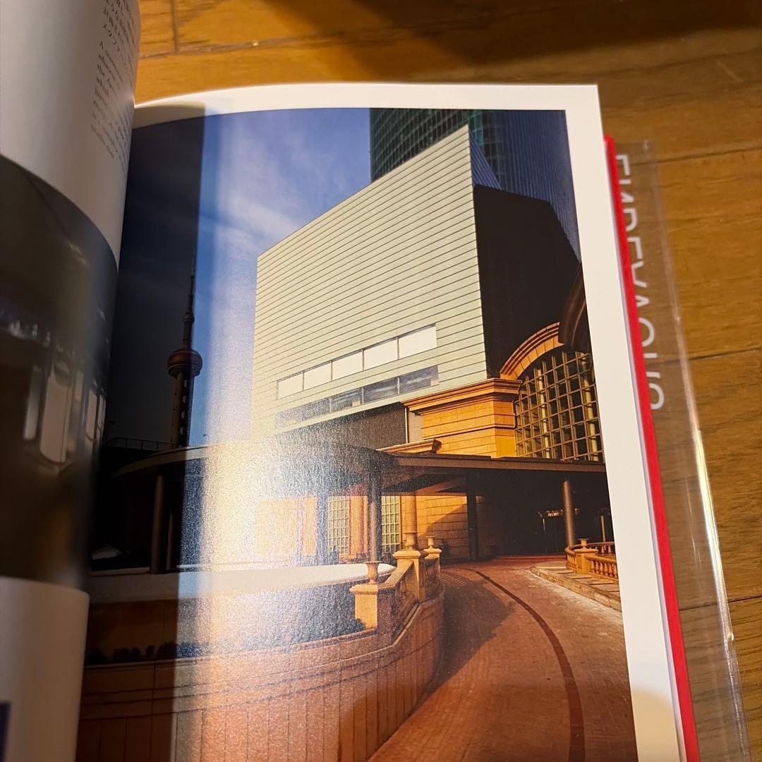 ANDO 挑戦　　安藤忠雄　サイン入り