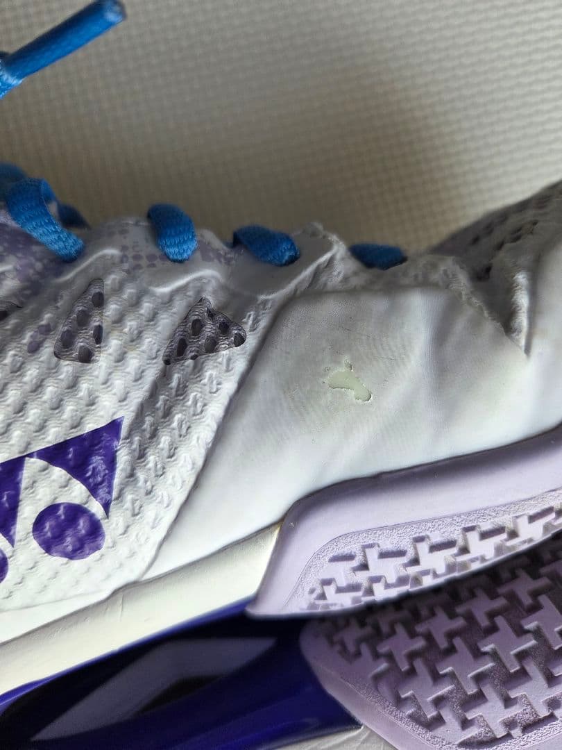 YONEX バドミントンシューズ 　エクリプションZ 　ラベンダー25.5