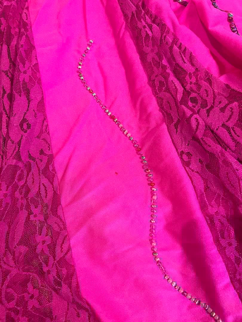 ベリーダンス　衣装　ピンク　Fig