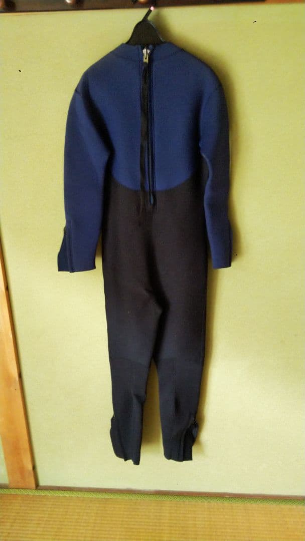 ウェットスーツ5ミリ厚