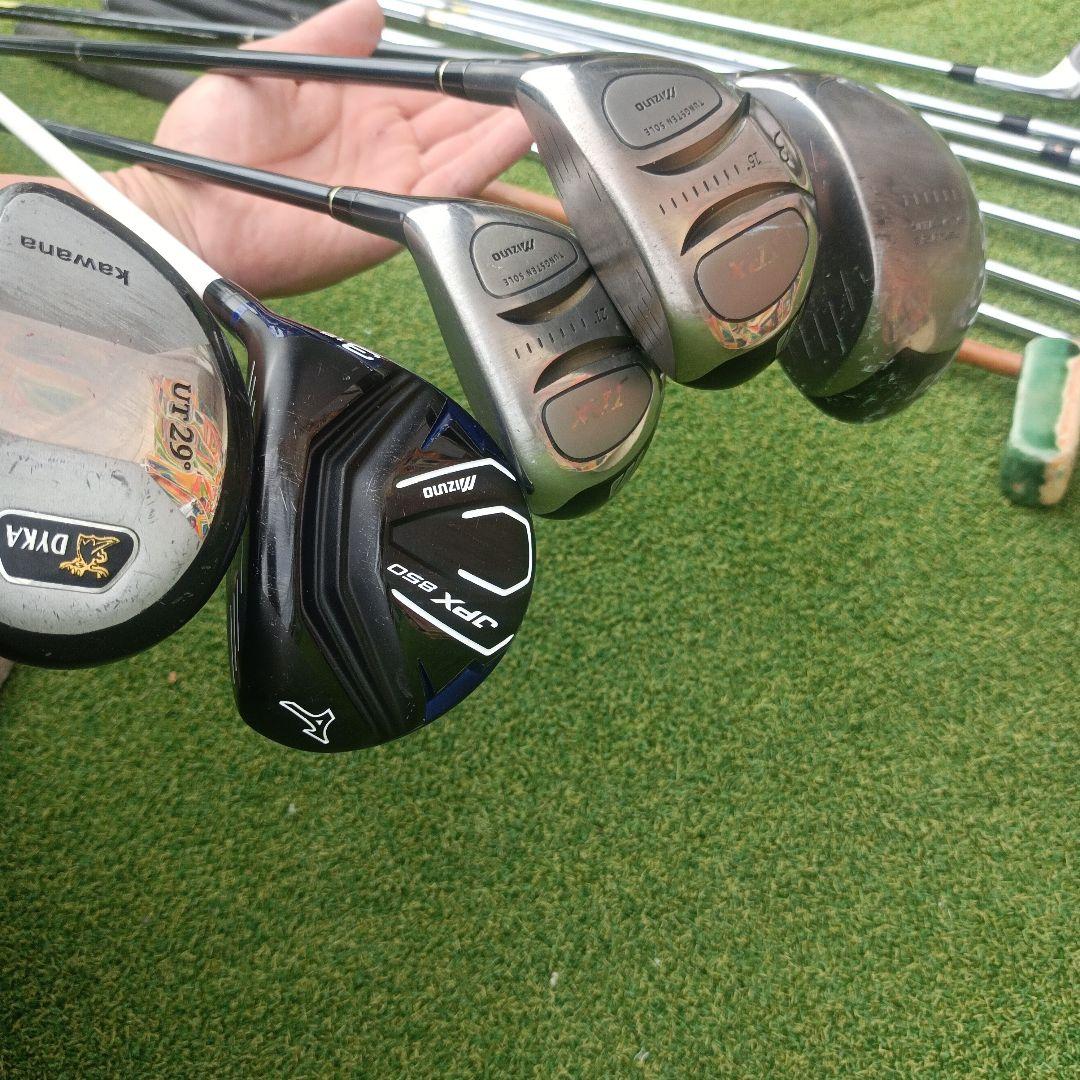 カラフルなゴルフバッグとクラブ13本セット右利用