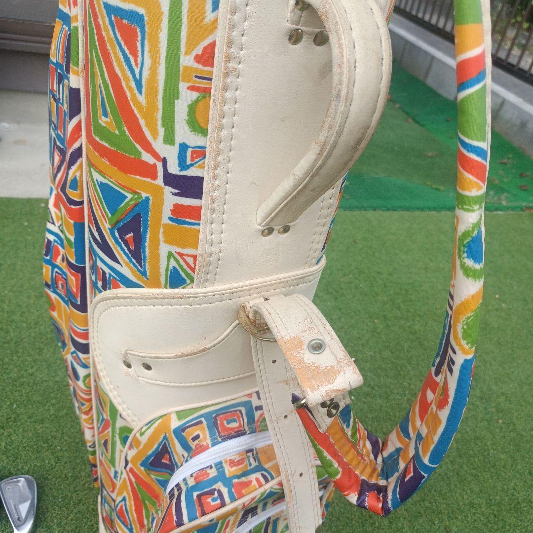 カラフルなゴルフバッグとクラブ13本セット右利用