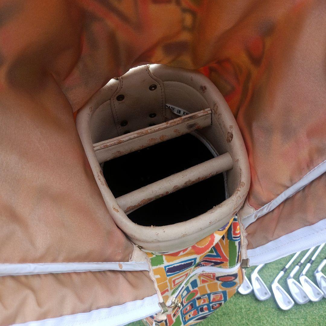 カラフルなゴルフバッグとクラブ13本セット右利用