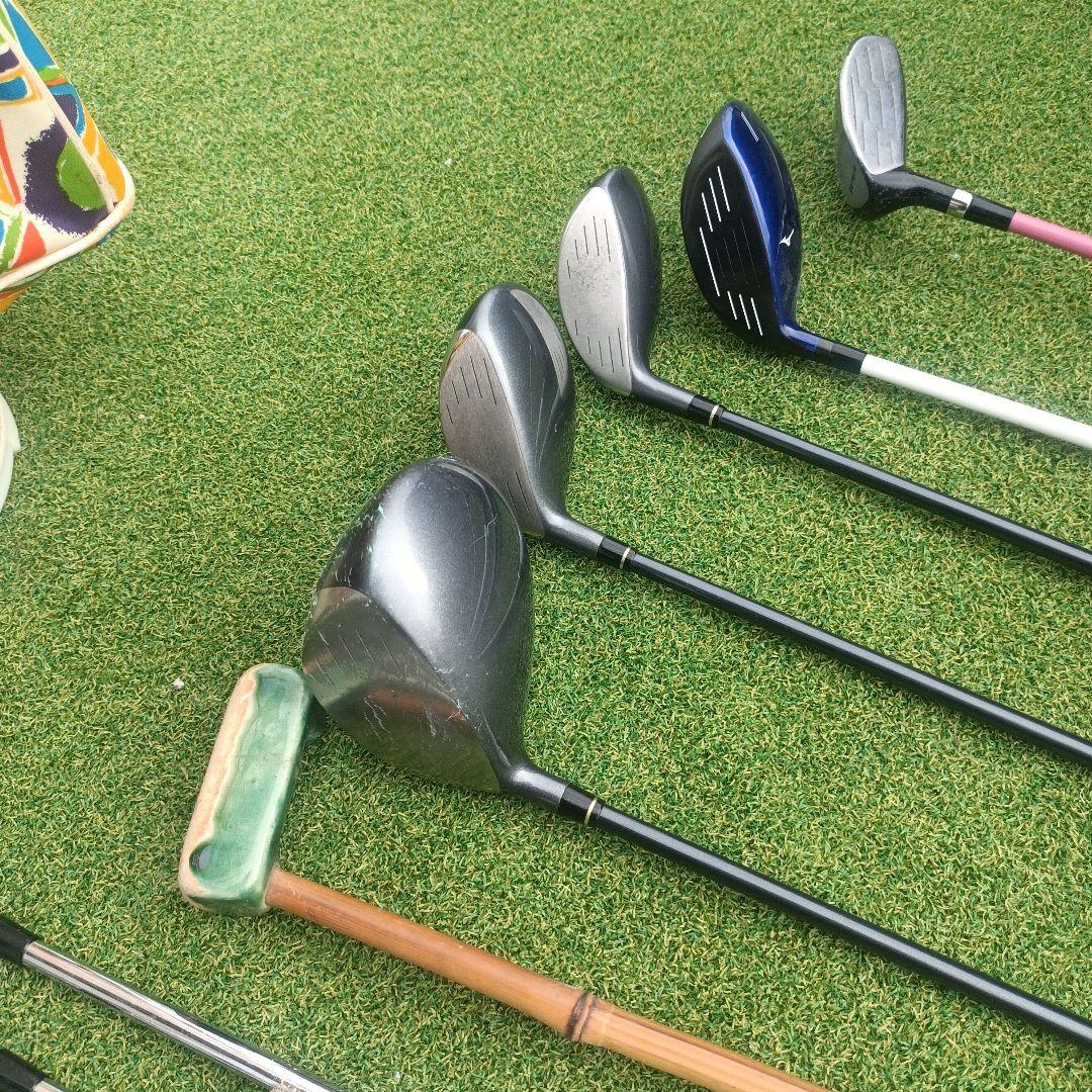 カラフルなゴルフバッグとクラブ13本セット右利用