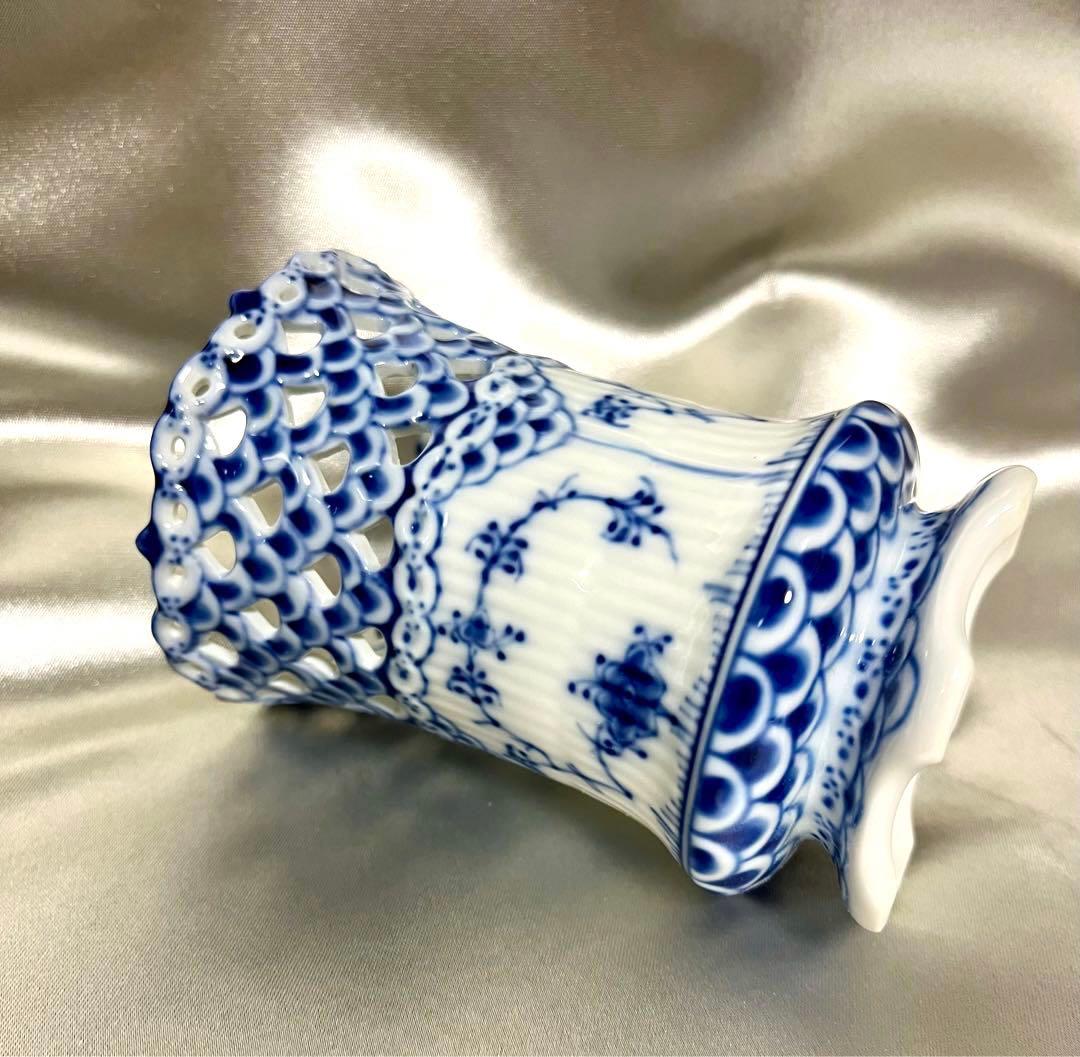 【未使用】デンマーク製ロイヤルコペンハーゲン　ブルーフルーテッドフルレースベース