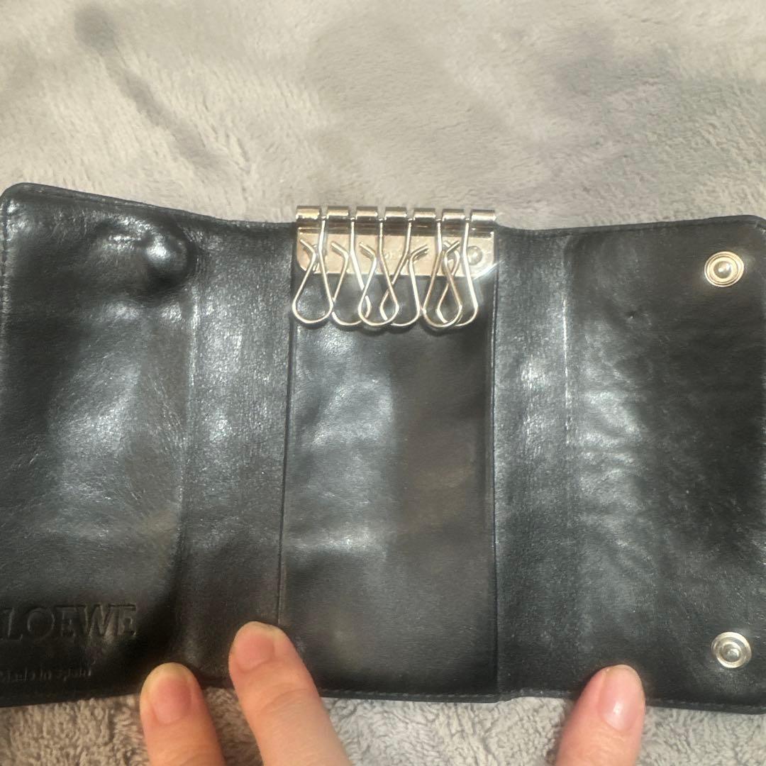 LOEWE ロエベ キーケース エンボス加工