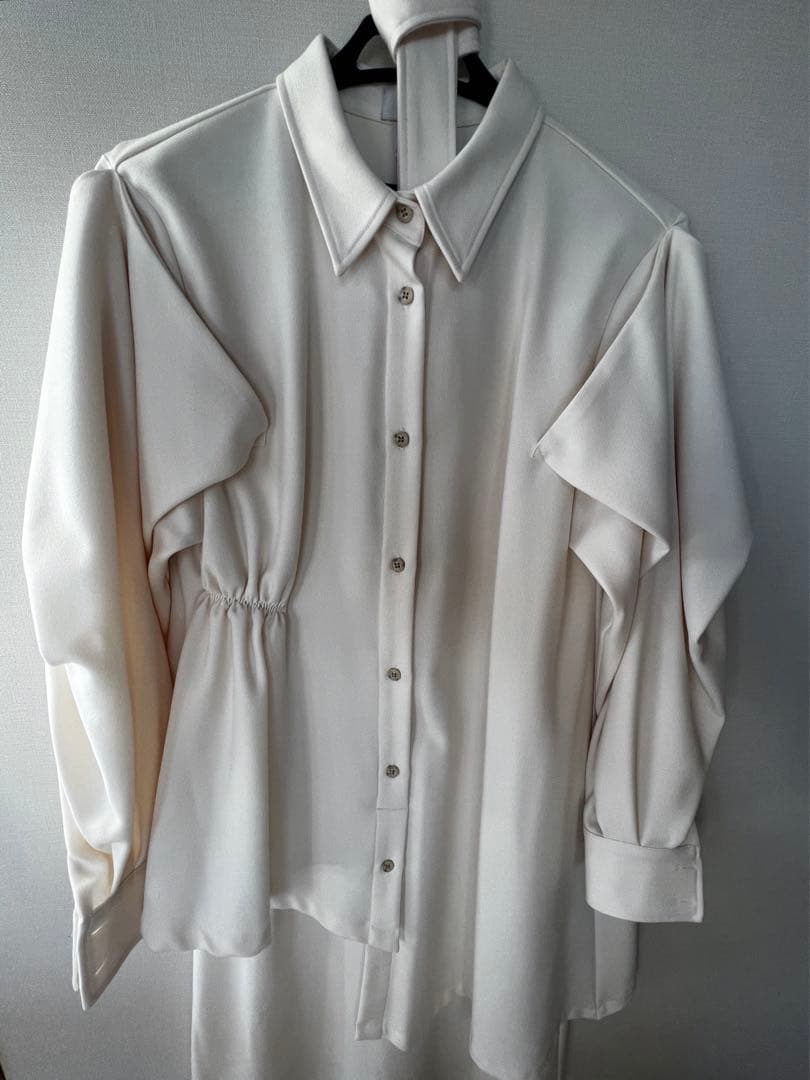 ワンピース CISLYS Tuck sleeve asymmetry shirt dress