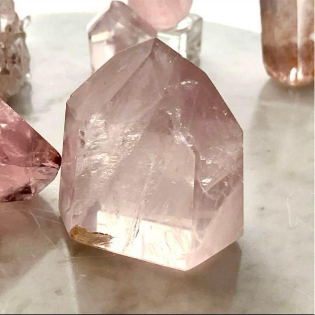 ハイクオリティ 宝石質 ローズクォーツ ゴールデンヒーラー入 ポイントタワー