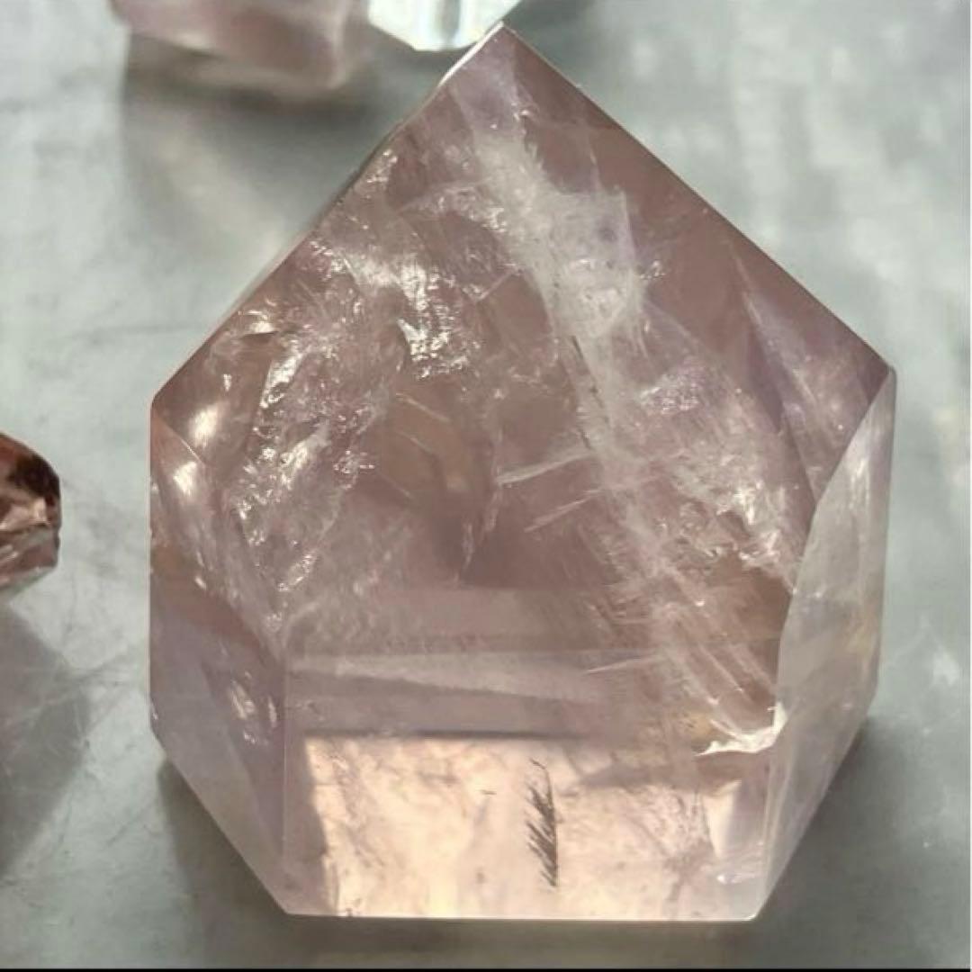 ハイクオリティ 宝石質 ローズクォーツ ゴールデンヒーラー入 ポイントタワー
