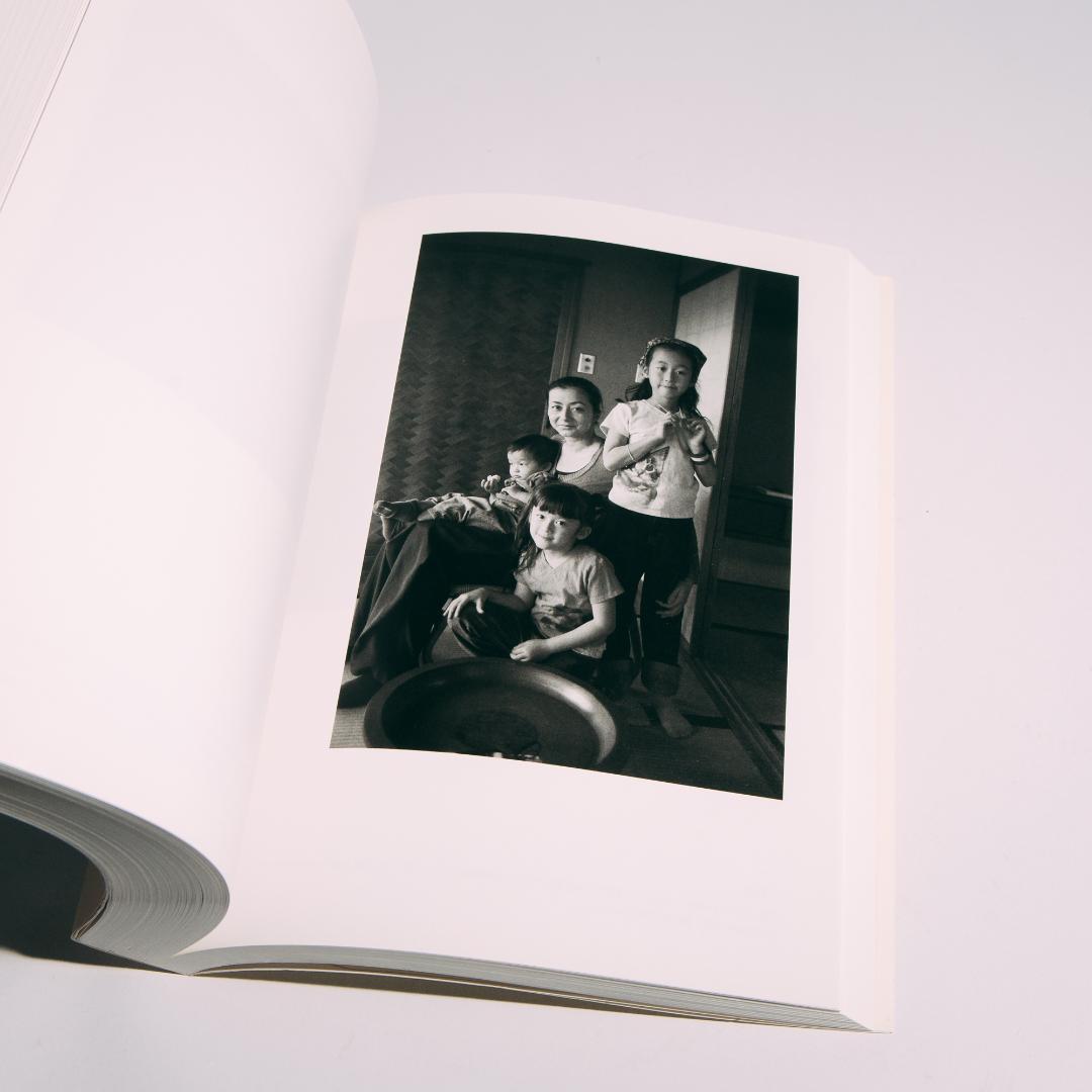 at  上田義彦写真集