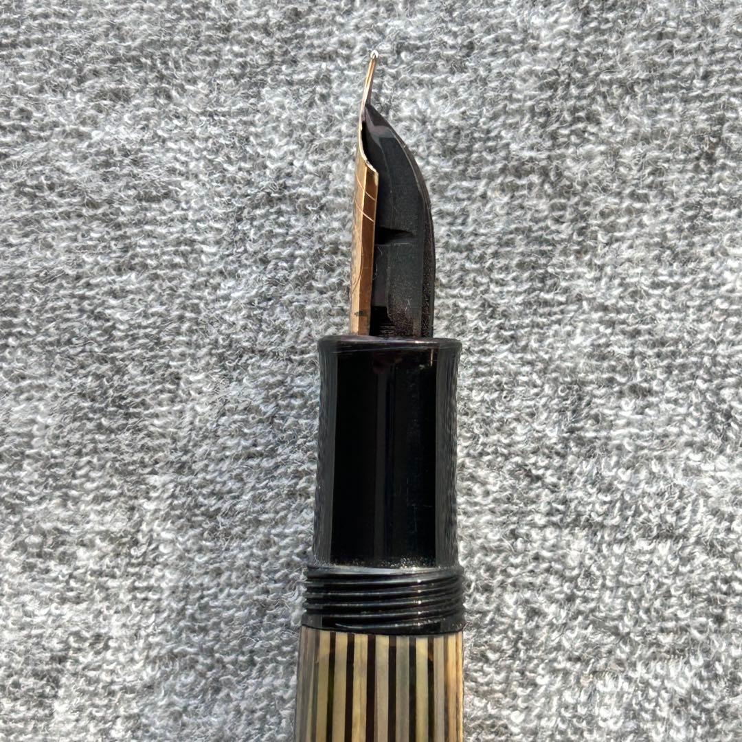 w*4様 【ジャンク品】 万年筆 │ Pelikan 400 2本 │ ニブ：有