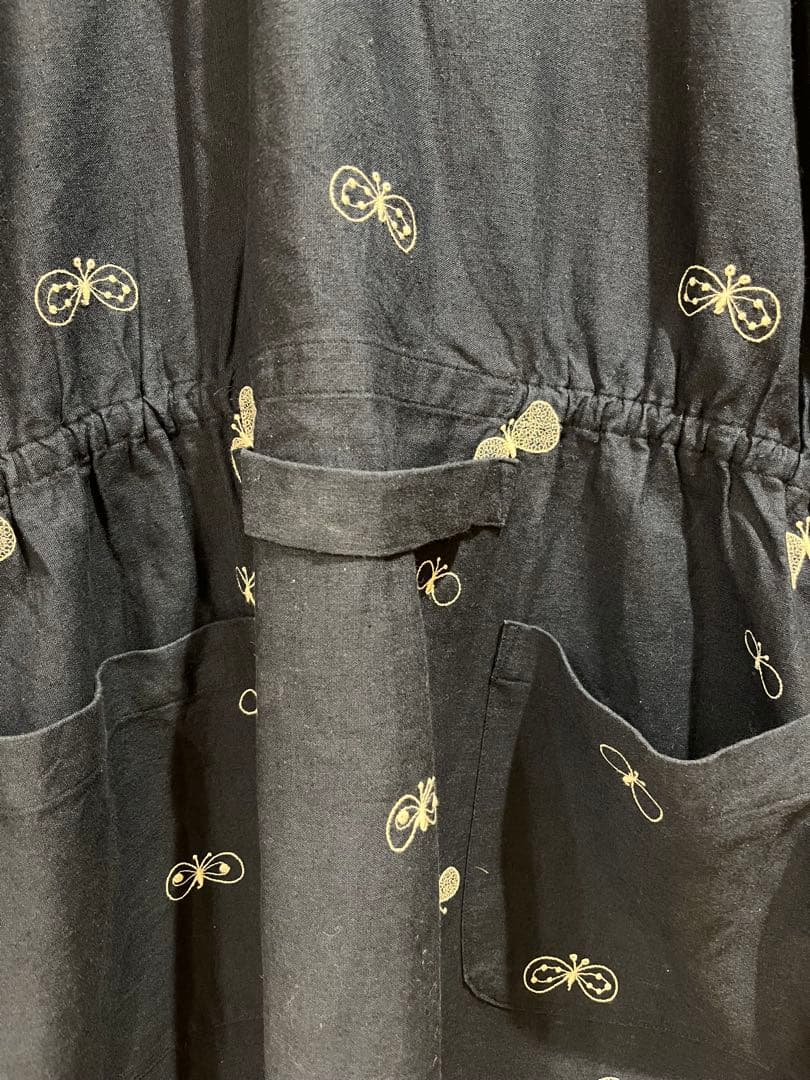 ミナペルホネン　蝶々割烹着AKOMEYA