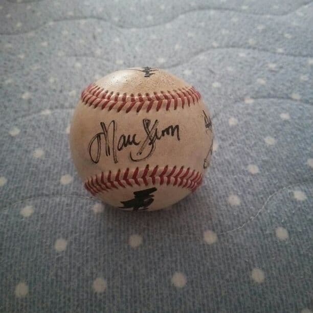元横浜選手サインボール