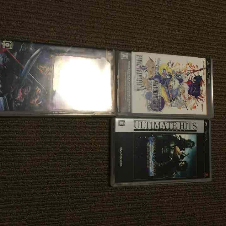 値下げしました！ PSPホワイト本体・ソフト3点付属  本体収納ケース付属