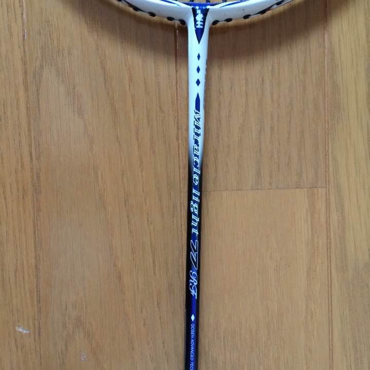 バドミントンラケット GOSEN Miracle light 77 RF