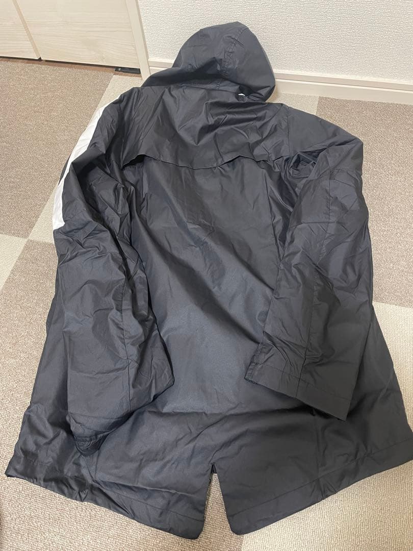 ナイキ　ウィンドブレーカー