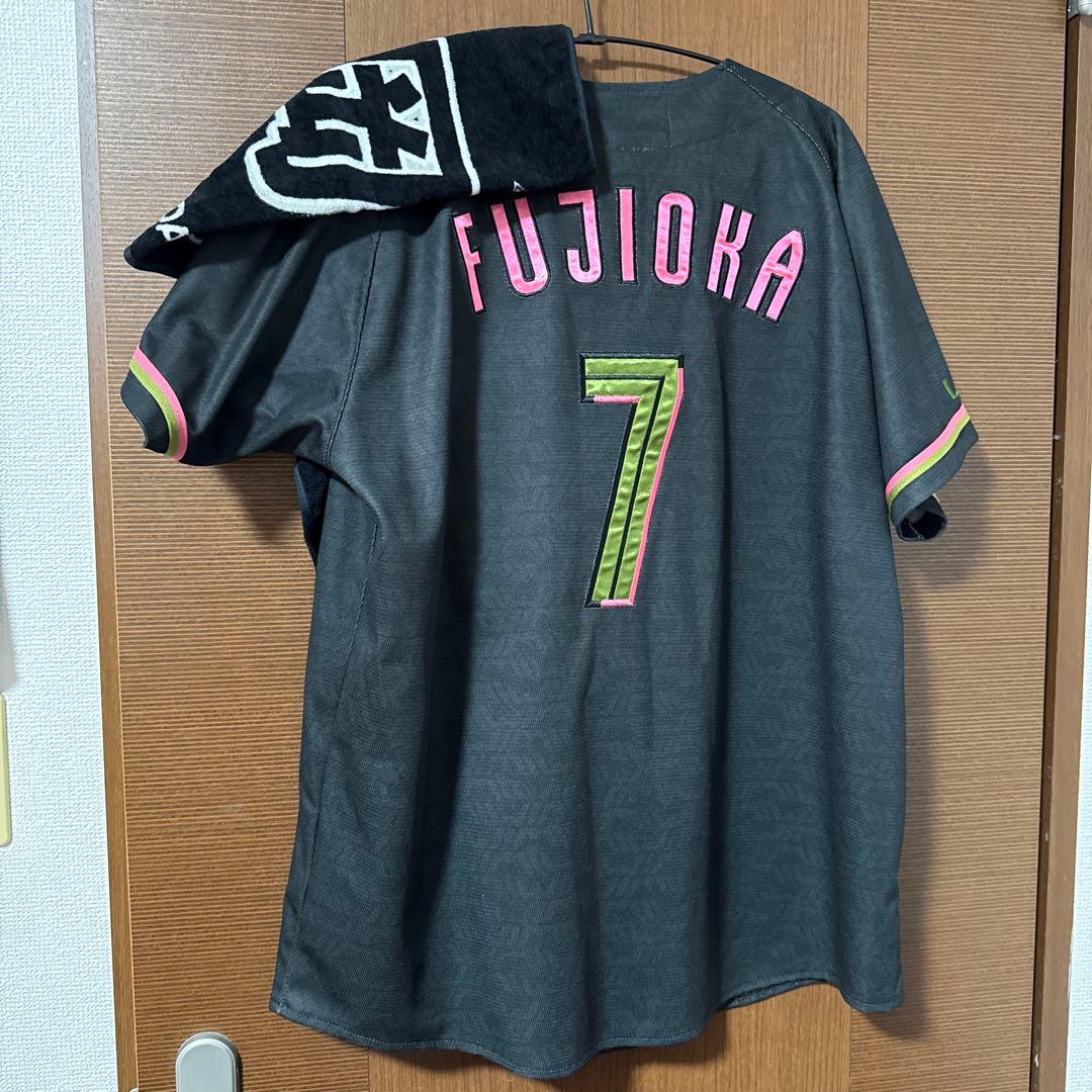 千葉ロッテマリーンズ 藤岡裕大 ブラックサマーユニフォーム・タオルセット