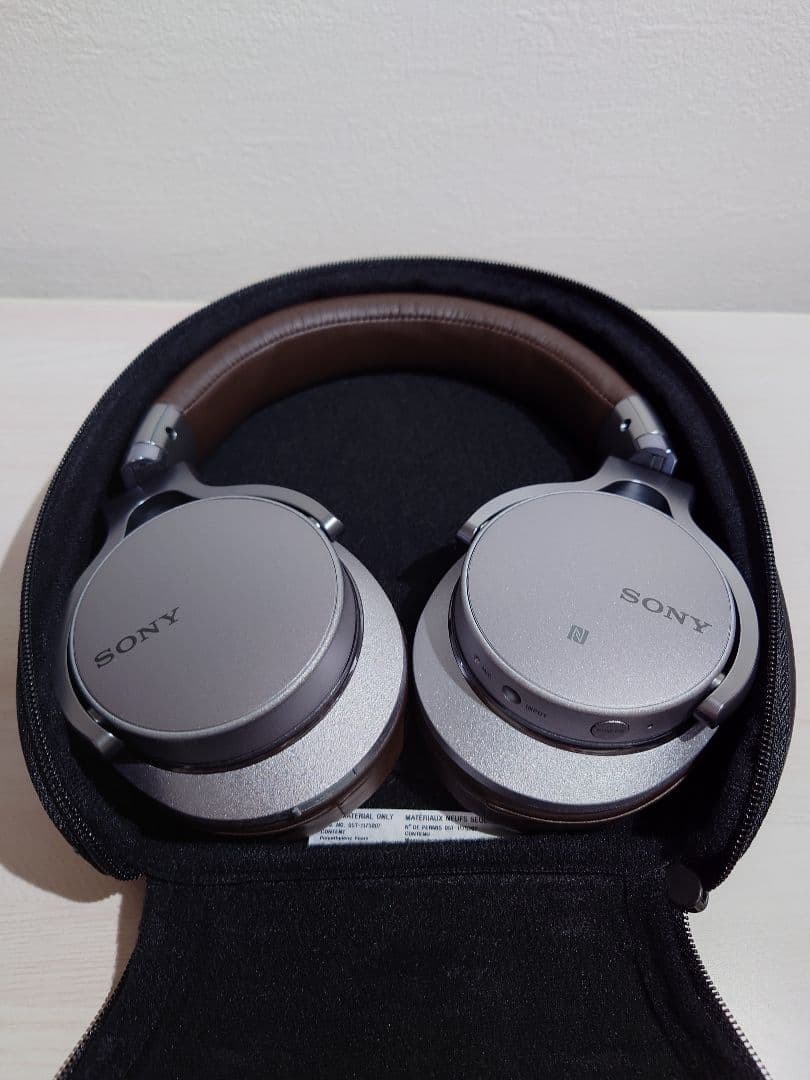 【SONY】ワイヤレスヘッドホン MDR-1ABT（シルバー）:ほぼ未使用