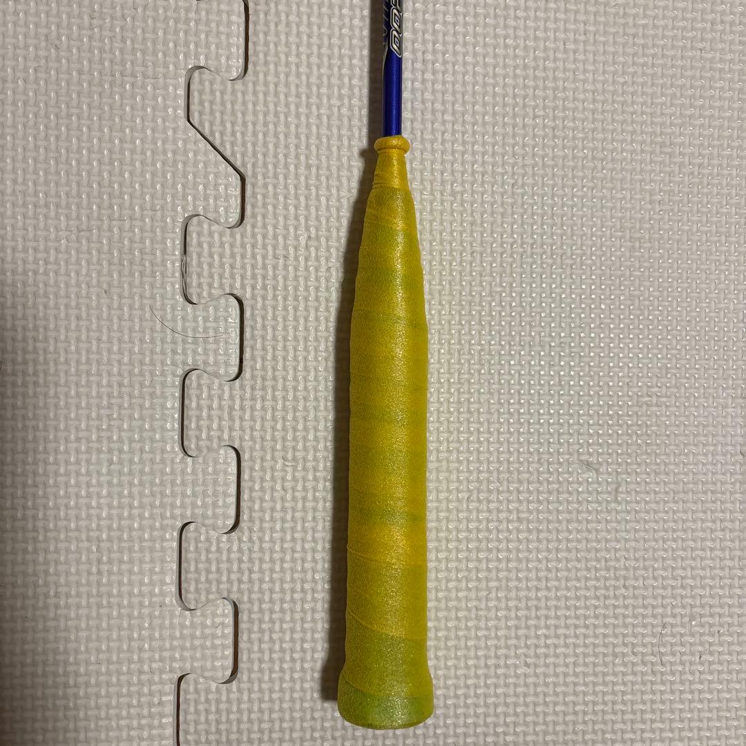 バドミントンラケット 2本セット　ナノレイ　180とナノレイ　200