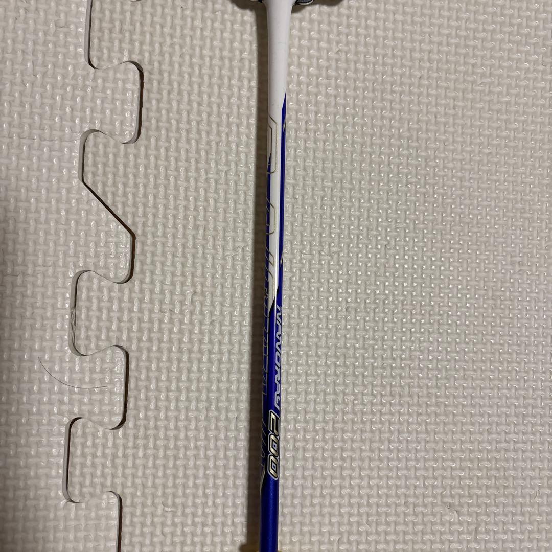 バドミントンラケット 2本セット　ナノレイ　180とナノレイ　200