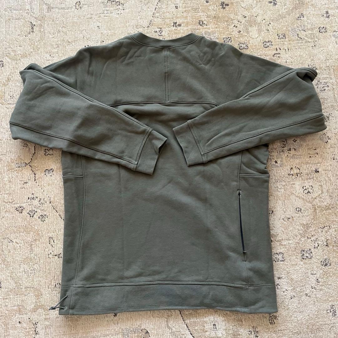 ルルレモンオリーブ色 長袖トレーナー S/P 180/92