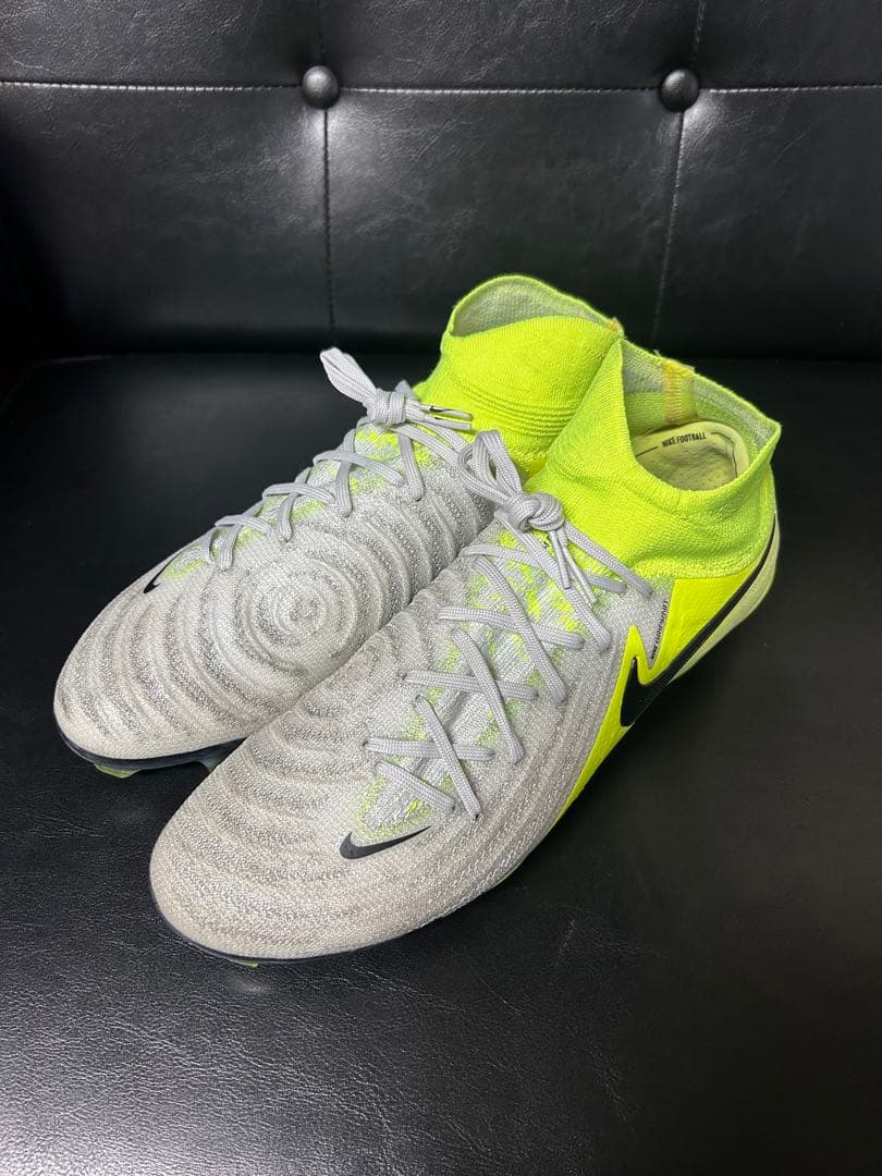 Nike Phantom サッカーシューズ グレー/イエロー