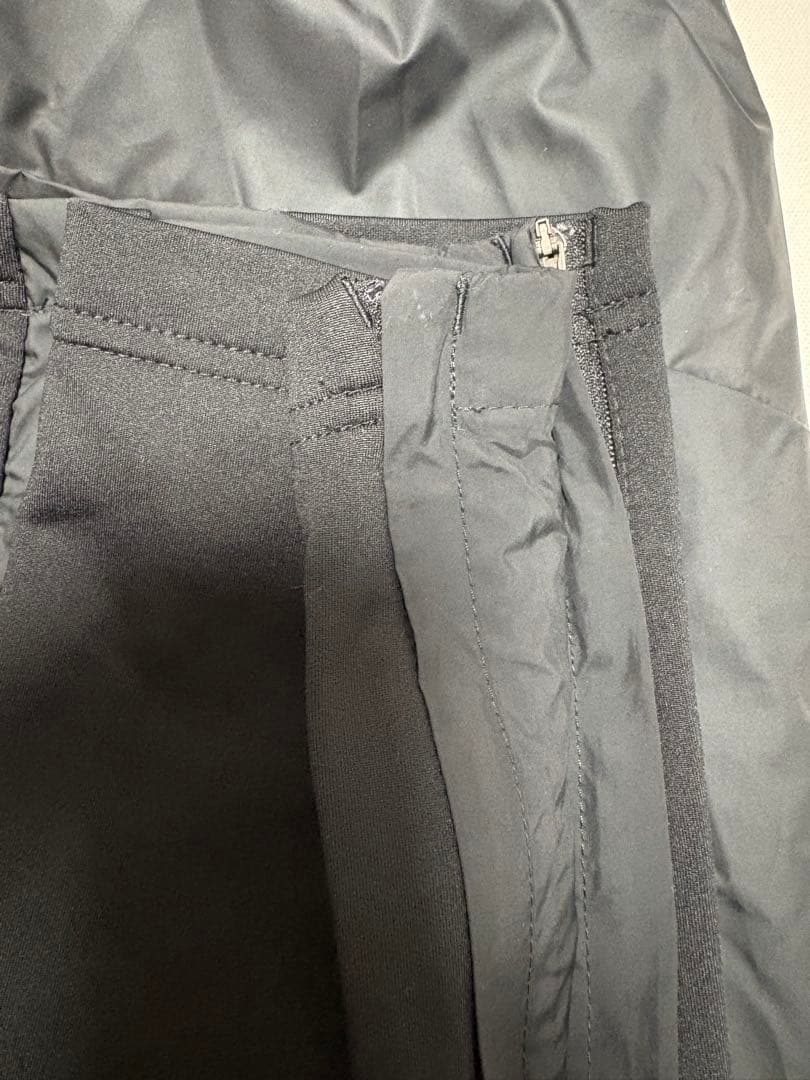 新品未使用adidas ウィンドブレーカー　パンツ上下セット