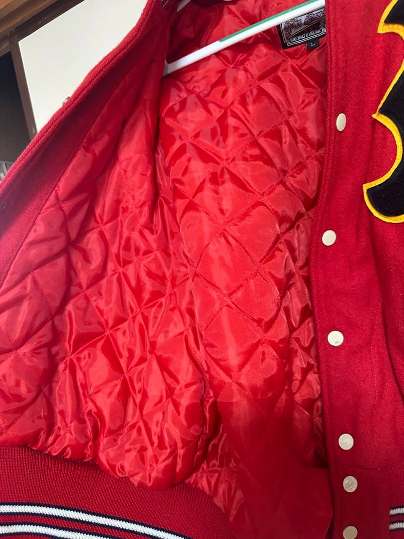 赤いウールレザージャケット