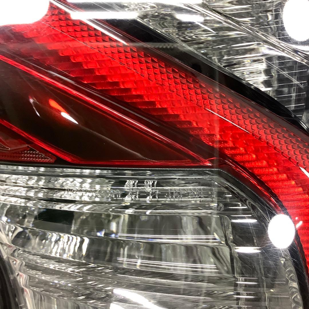 50プリウス ZVW50 前期 左テールランプ テールライト 純正 ZVW51