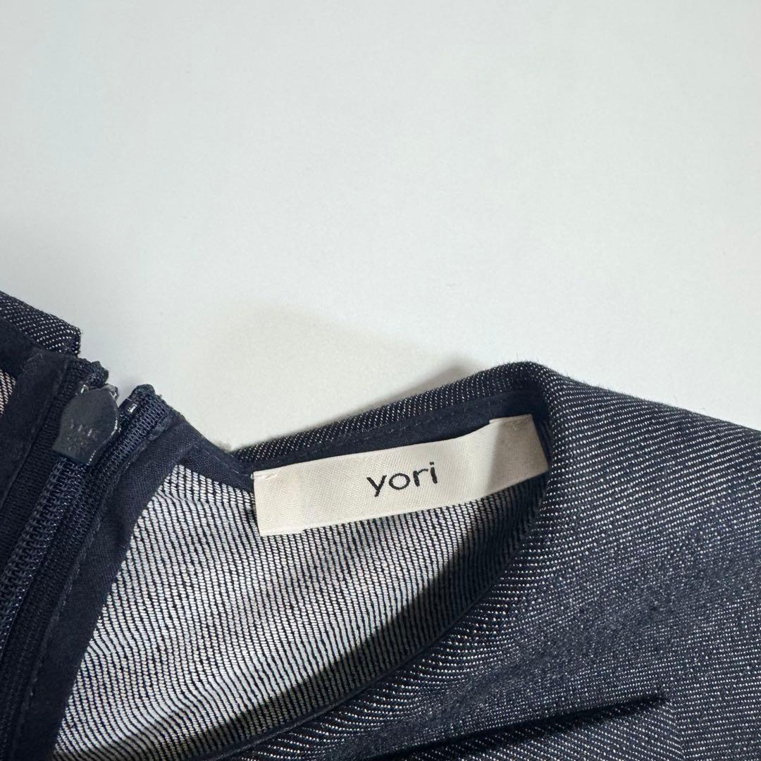 未使用に近い　yori デニム風ビッグカラーショートブラウス　セーラーカラー